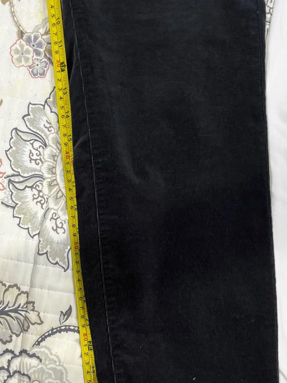 J Jill Black Women's pull up corduroy’s